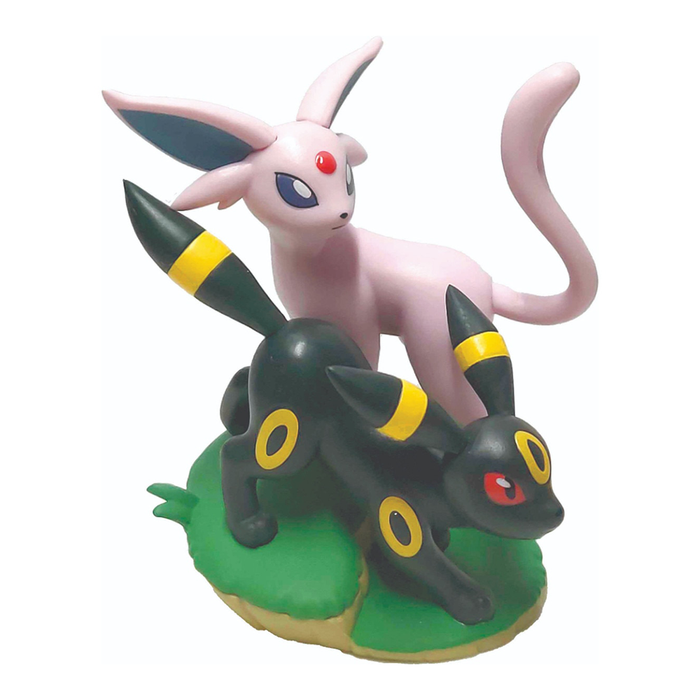 Pokémon TCG: Prismatic Evolutions Premium Figure Collection