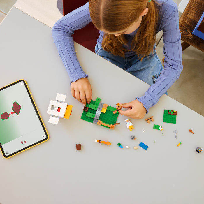 LEGO® Minecraft® Chicken Farm